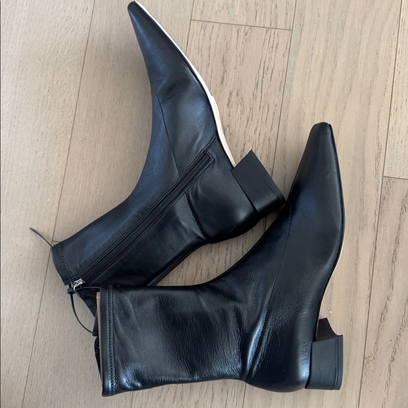 NWOT Reformation Rosina Stretch Sock Bootie - Black 8.5 - Picture 4 of 6